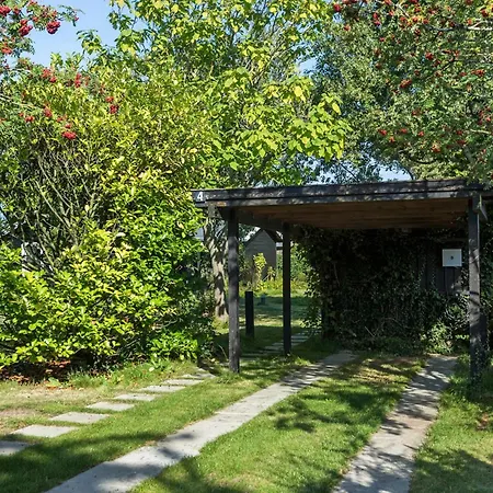 בית נופש 3 Bedroom Lovely Home In Vejby